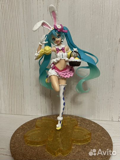 Аниме фигурка