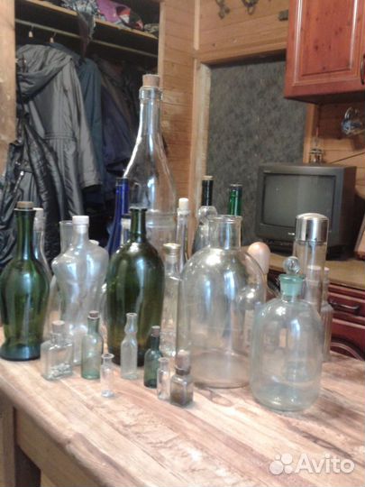 Бутыли, бутылки, пузырьки