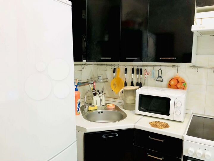 Комната 28 м² в 3-к., 1/9 эт.