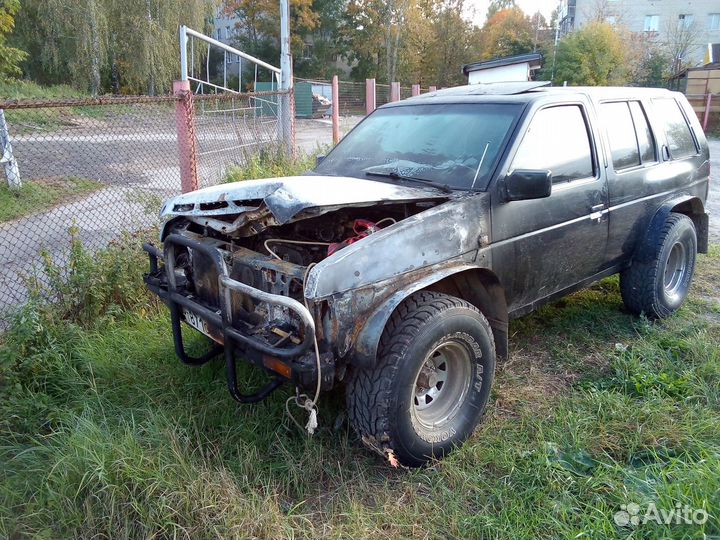 Nissan Terrano 3.0 МТ, 1990, 200 000 км