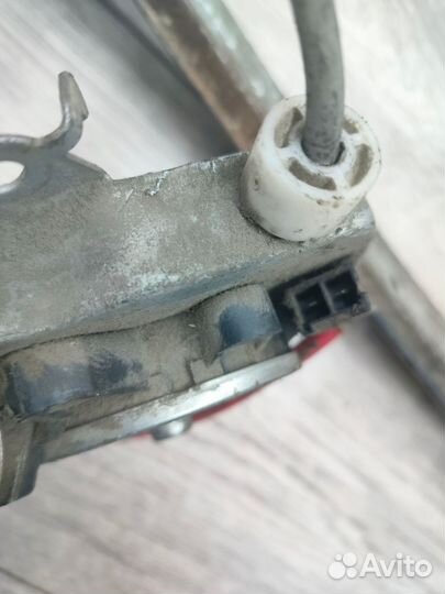 Стеклоподъемник передний правый Nissan Almera, N15