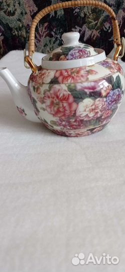 Заварочный чайник + посуда