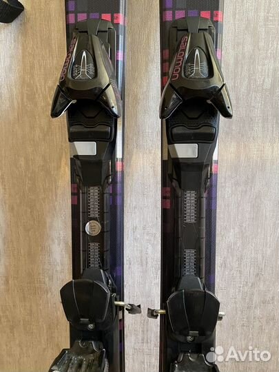 Горные лыжи и ботинки