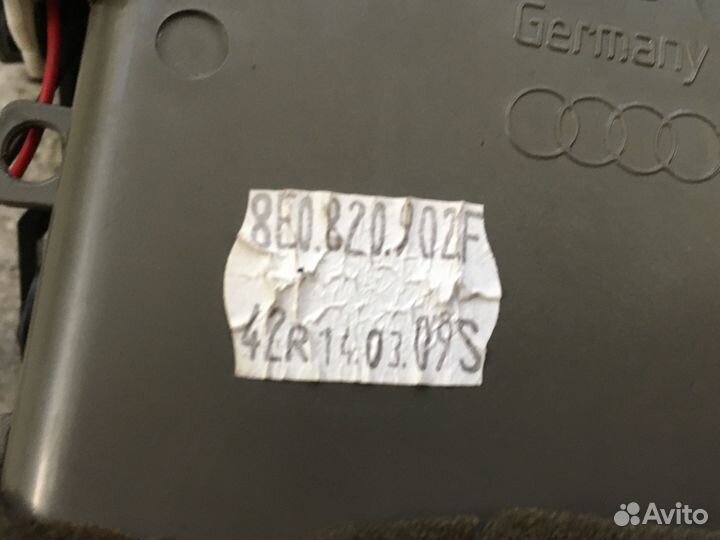 Дефлектор салона правый Audi A4 (4122)