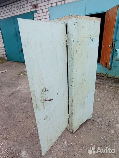 Сейф металлический