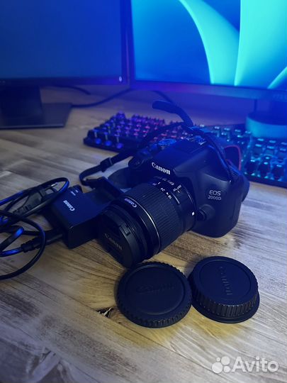Canon eos 2000d kit