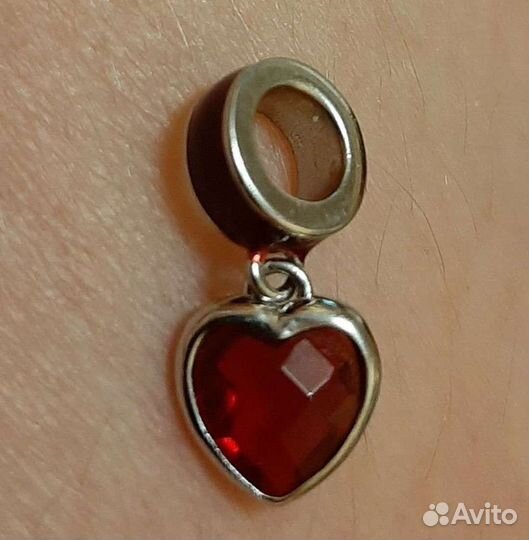 Серебряные кулоны 