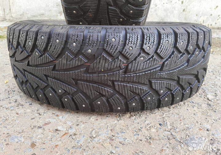 Hankook Winter I'Pike 215/65 R17 98T