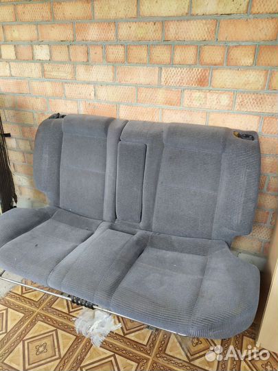 Заднее сиденье от немецкого микроавтобуса