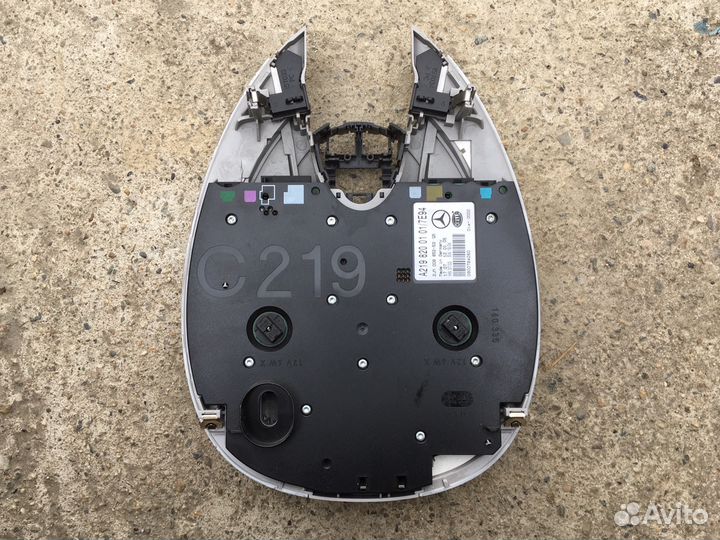 Плафон освещения салона для Mercedes W219