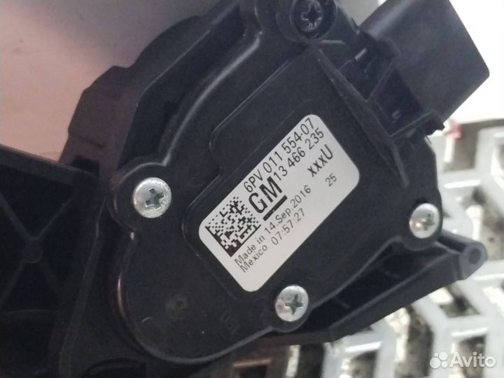 Педаль газа Chevrolet Cruze (2008–2015)