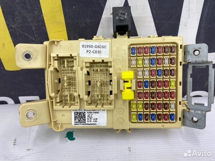 Блок предохранителей Kia Picanto 3 G3LA 2017-2023