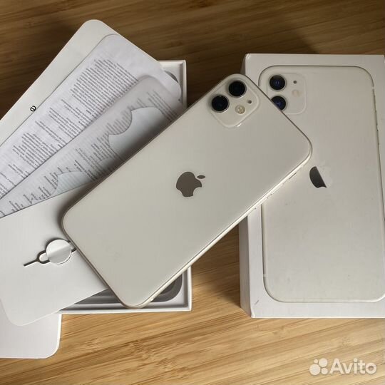 iPhone 11, 64 ГБ