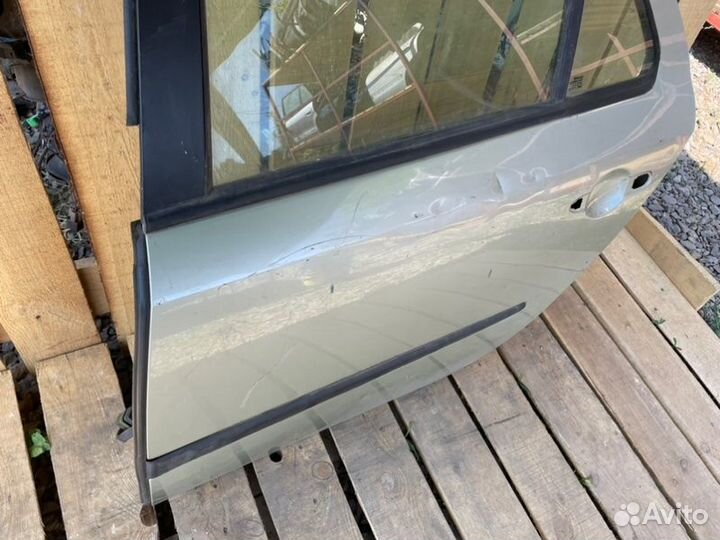Дверь задняя левая Renault Laguna 2 K4M 2003