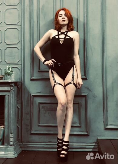 Костюмы для танцев стрип, pole dance итд