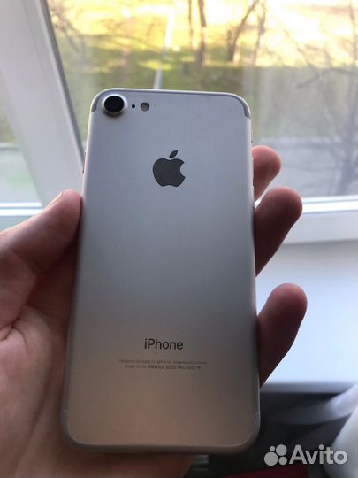 iPhone 7, 32 ГБ