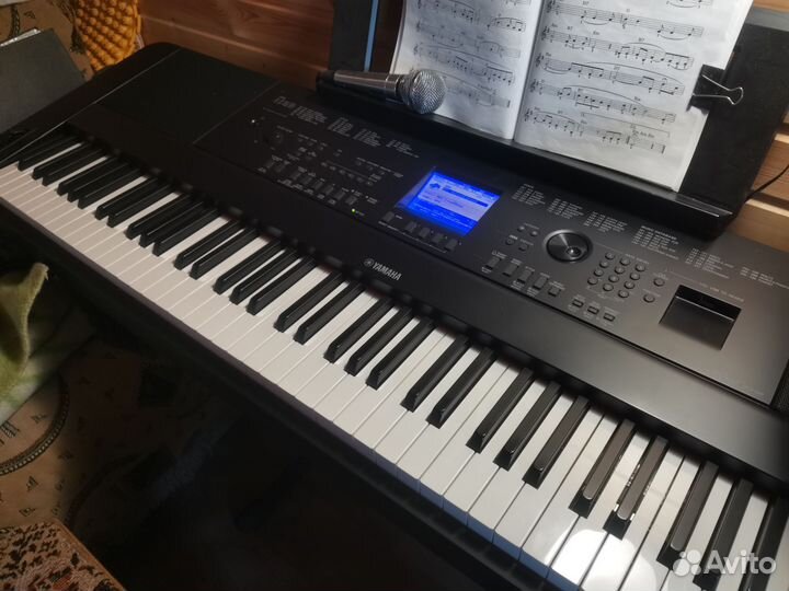 Цифровое пианино Yamaha Portable Grande DGX 660