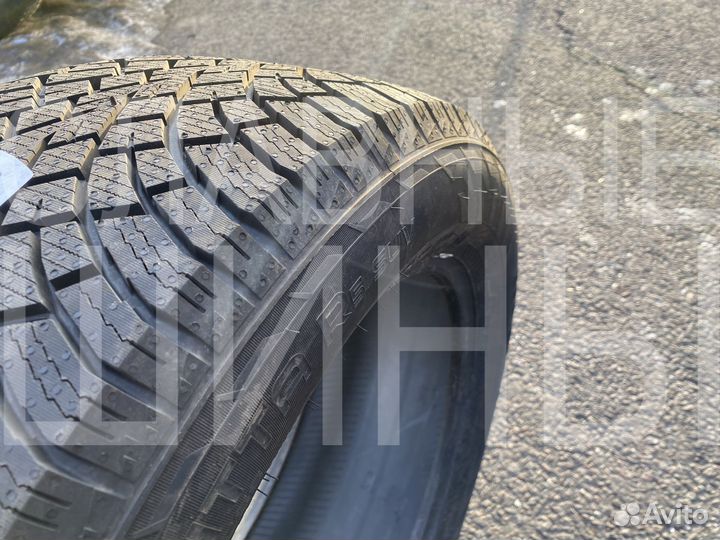 Nokian Tyres Hakkapeliitta R5 215/55 R17 98R