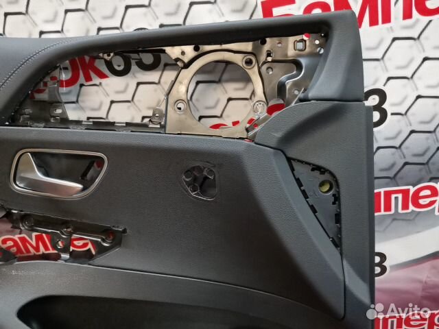 Обшивка двери Mercedes-Benz GLE-Class W167