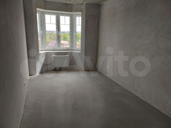 3-к. квартира, 90 м², 6/8 эт.