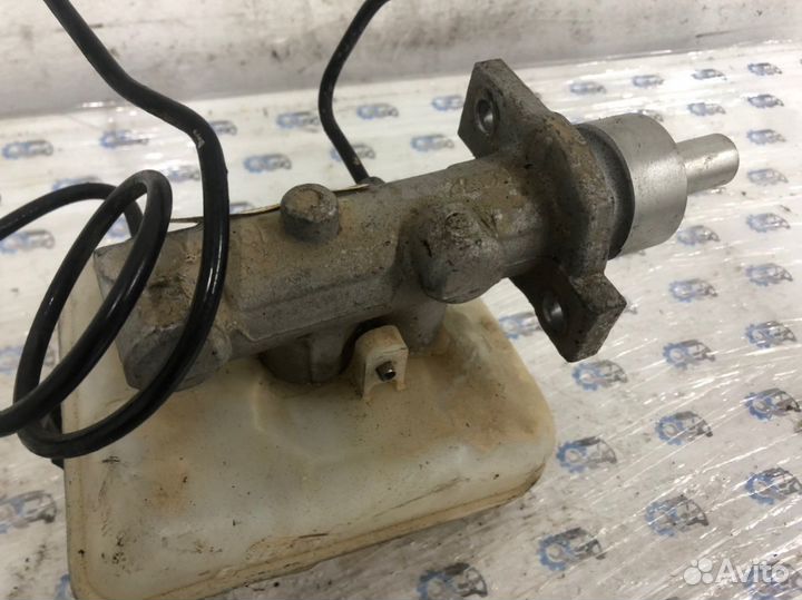 Главный тормозной цилиндр Mercedes E220 W210 611