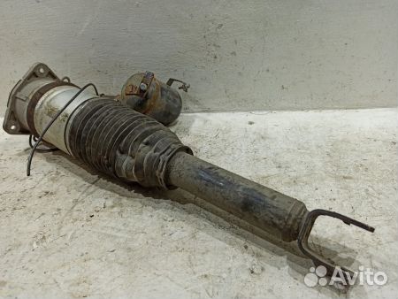 Пневмоамортизатор задний левый