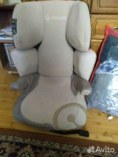 Детское автомобильное кресло от 15 до 36 кг