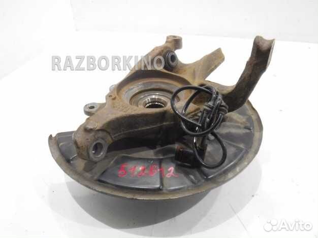 Кулак задний правый