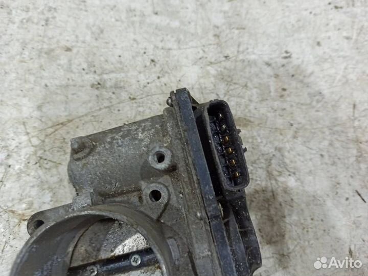 Дроссельная заслонка