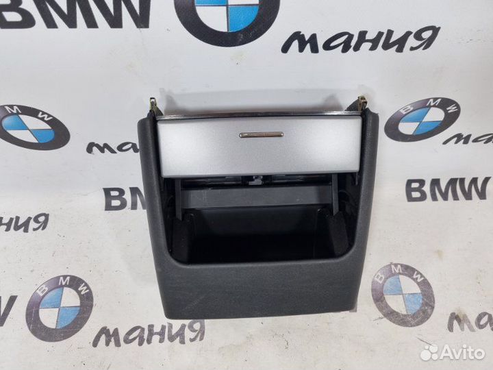 Подстаканник задний Bmw X5 E53 M57D30 2005