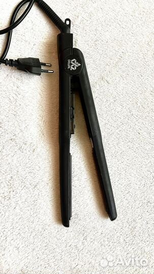 Выпрямитель для волос dewal