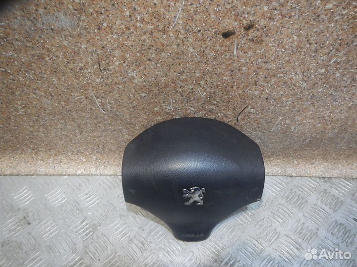 Подушка безопасности в рулевое колесо, Peugeot (Пе