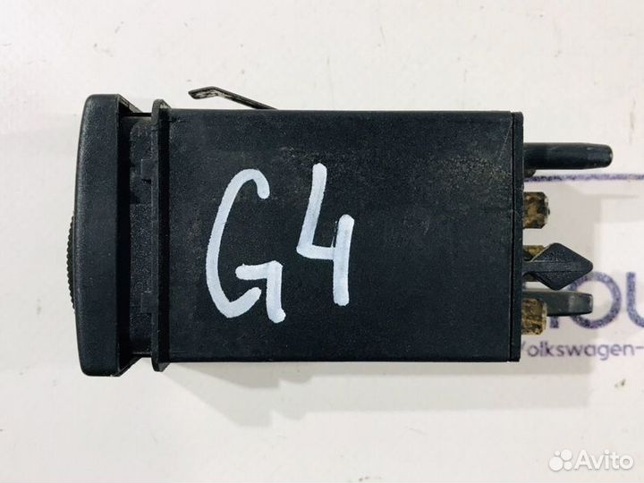 Кнопка обогрева стекла задняя Audi A8 D2 4D 1999