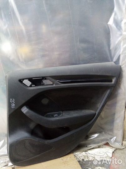 Audi RS3 обшивка двери задней правой