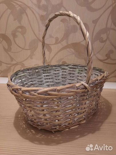 Корзина плетеная с ручкой