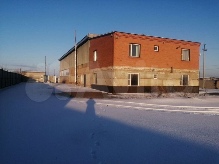 Машиноместо, > 30 м²