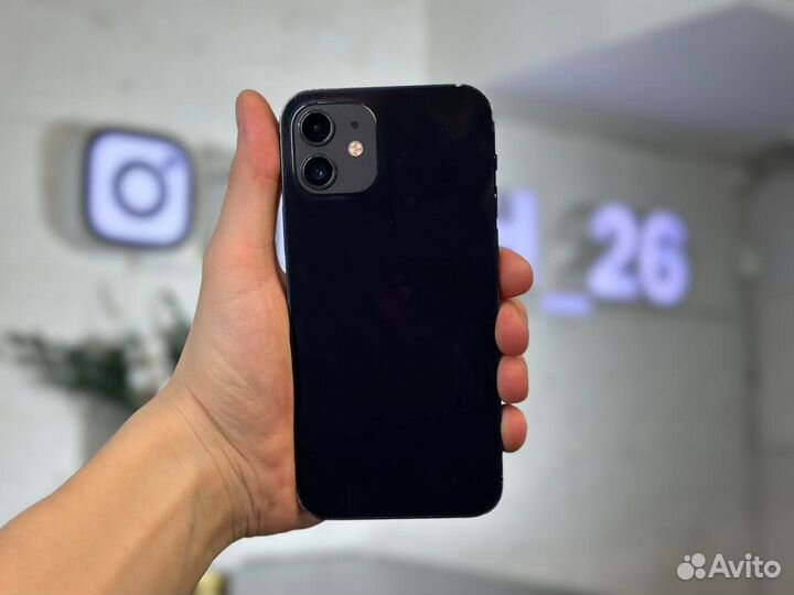 iPhone 12, 64 ГБ