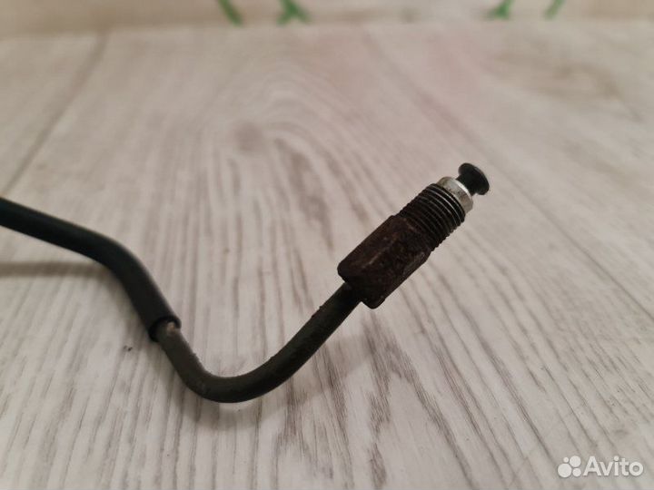 Тормозная трубка задняя правая Mitsubishi Lancer