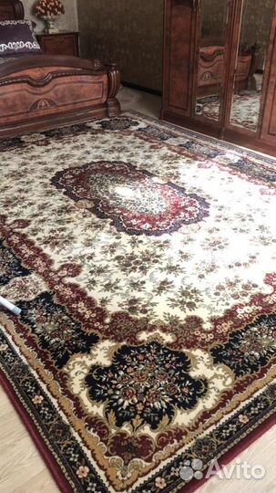 Ковер шерстяной