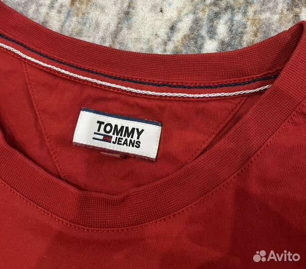 Футболка tommy jeans