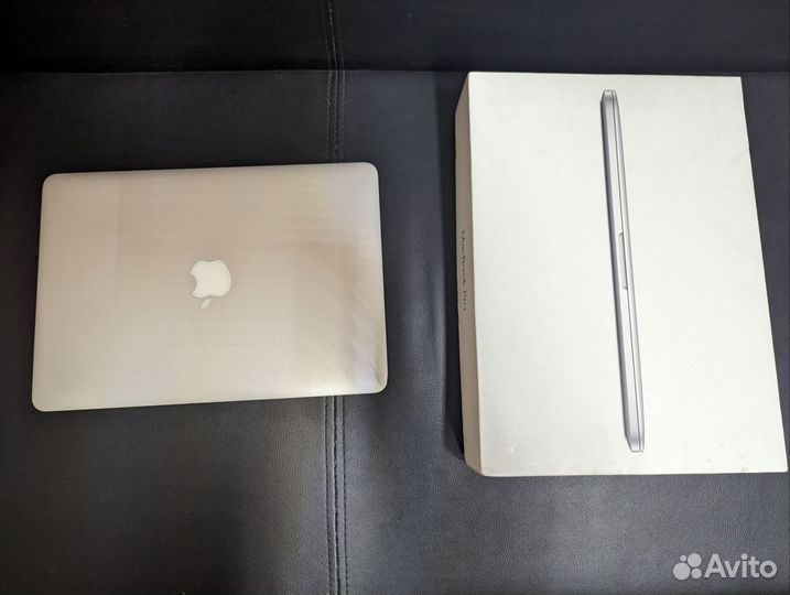 Apple MacBook Pro. Model A1502