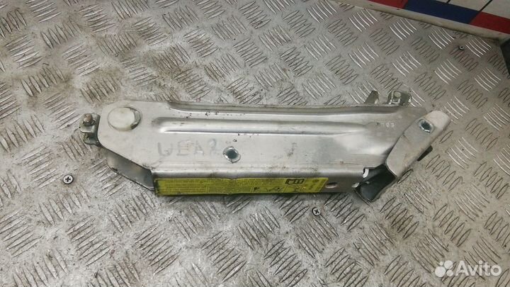 Домкрат на Фольксваген Фаэтон 1