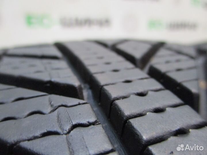 Goodyear Vector 4Seasons 205/50 R17