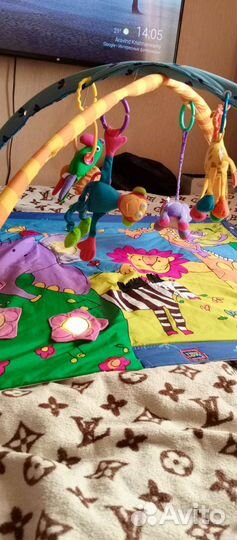 Развивающий коврик tiny love