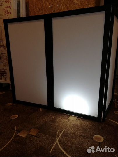 Экран диджея, DJ-фасад (изготовители)