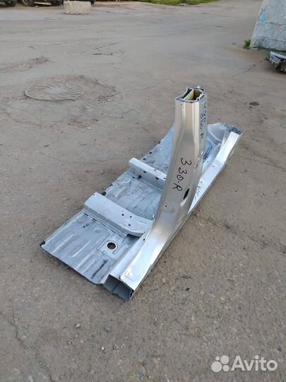Порог Toyota Camry V40 правый кузовной