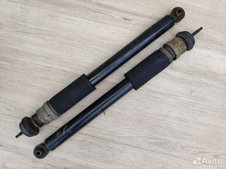 Стойка амортизатора Peugeot 406