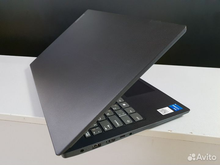 Ноутбук Lenovo i3-11 \ SSD 256GB