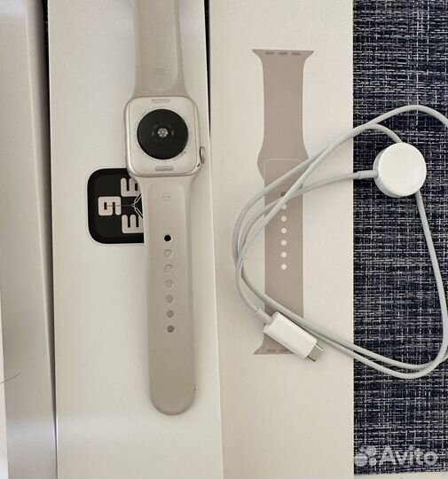 Apple Watch SE (2nd Gen) 40 mm Alu Star