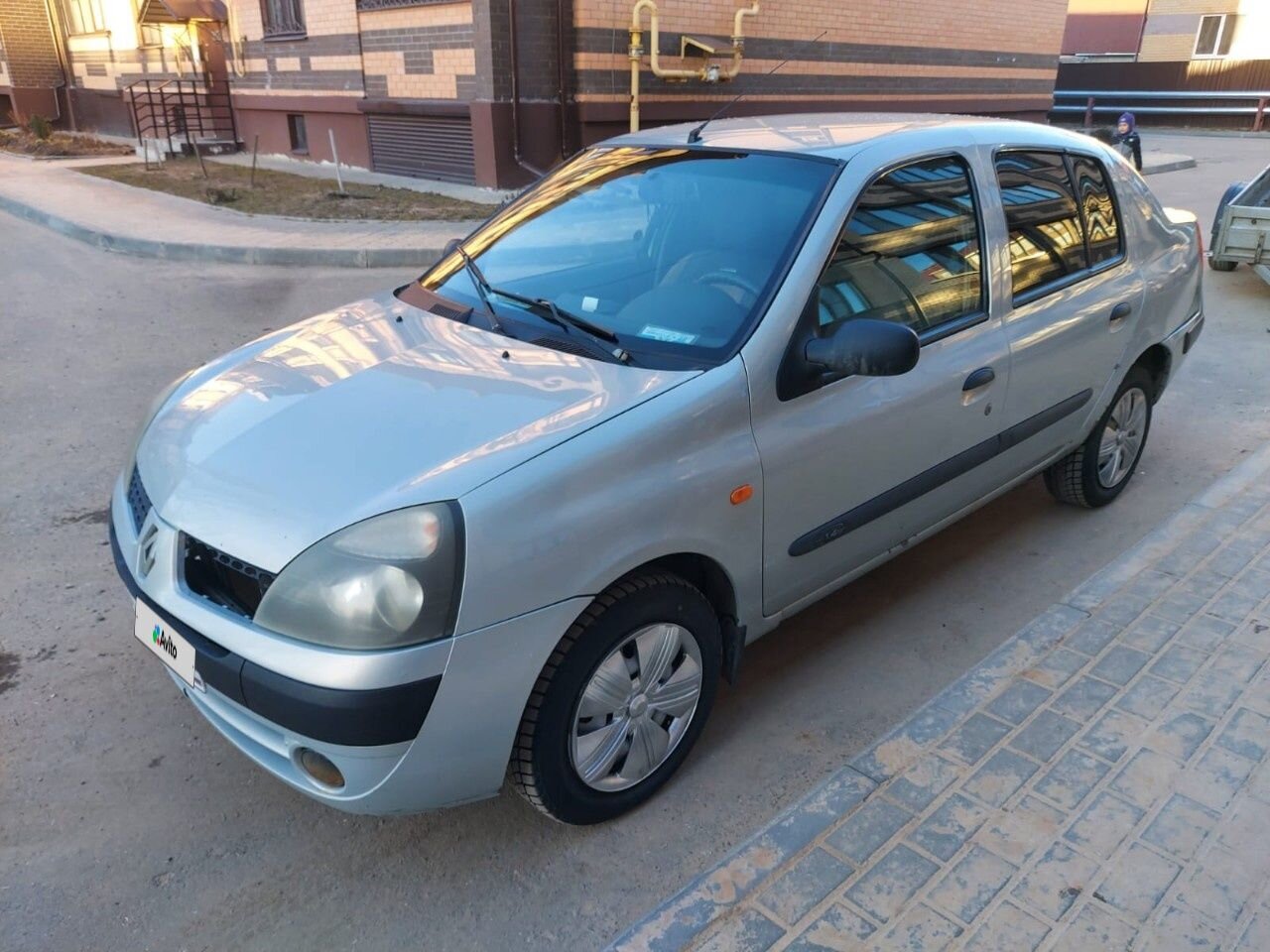 Renault Symbol: фото владельца